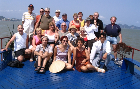  HẠ LONG TOUR